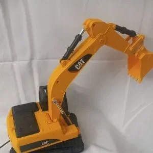 Toy State Industrial Toys Catwired Remote Control Excavator